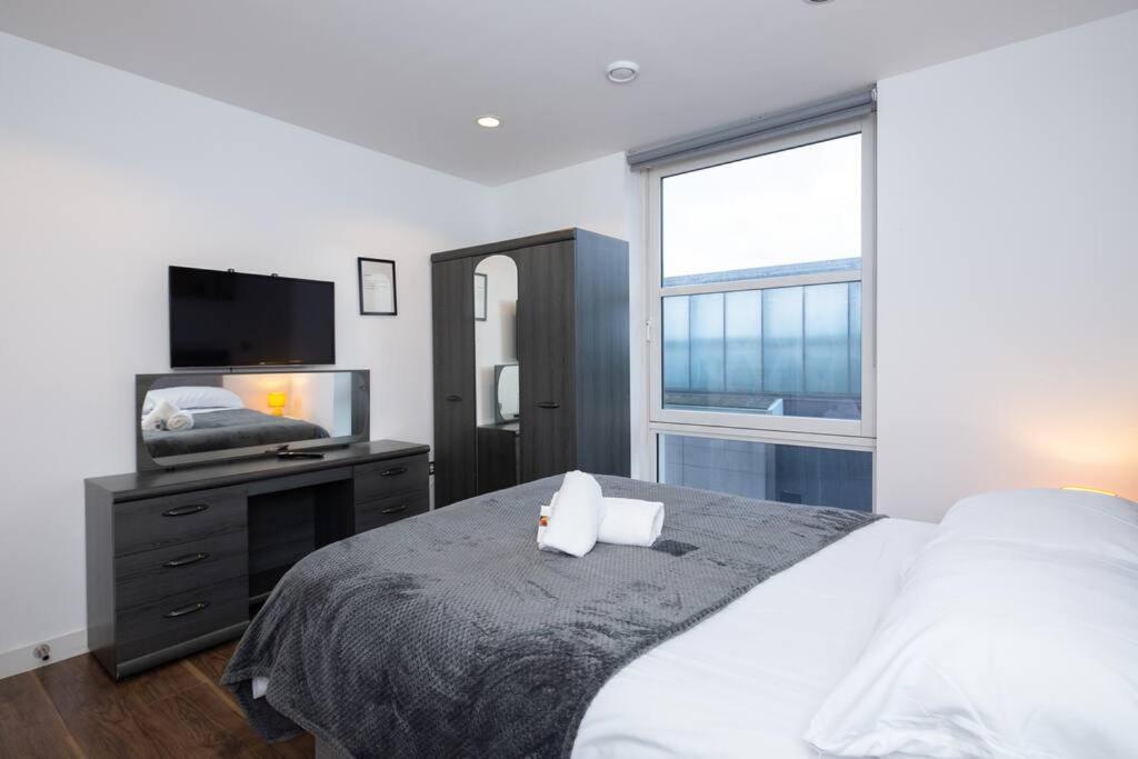 Stylish Mediacity 2Bed, Sleeps 6, Amazing Views Manchester Zewnętrze zdjęcie
