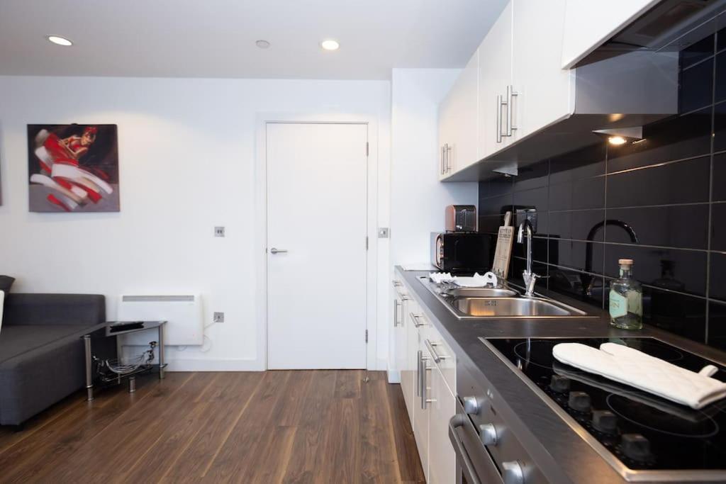 Stylish Mediacity 2Bed, Sleeps 6, Amazing Views Manchester Zewnętrze zdjęcie