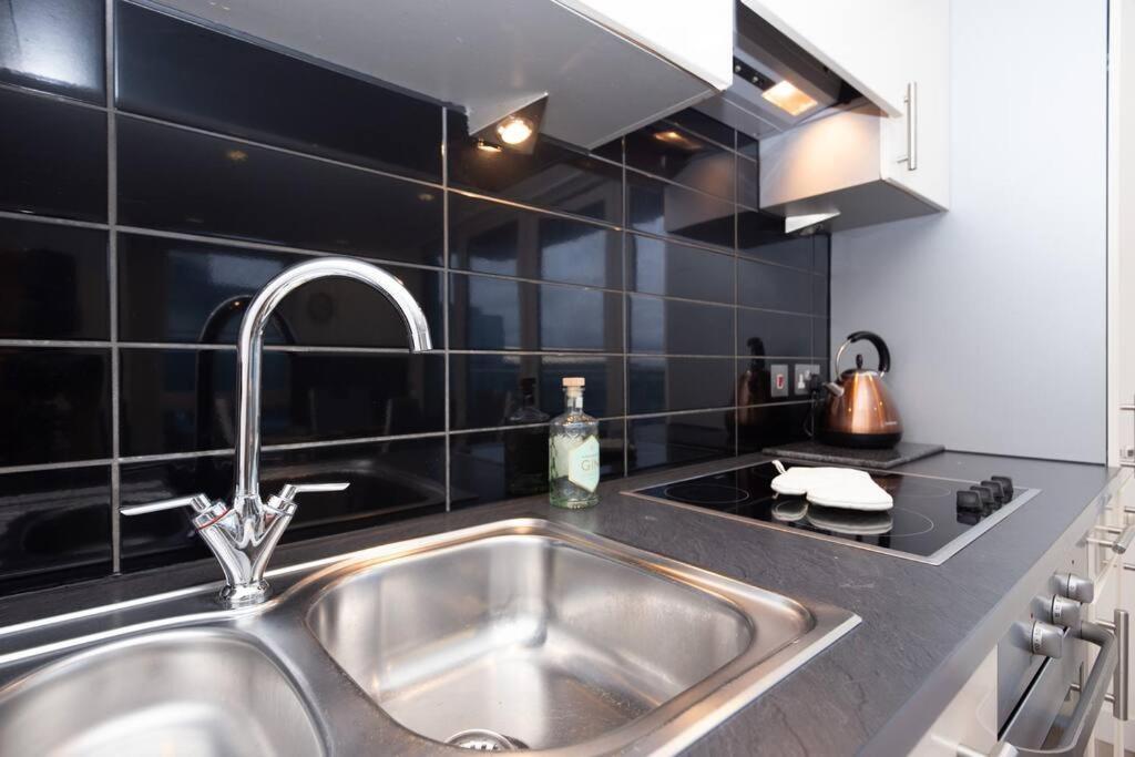 Stylish Mediacity 2Bed, Sleeps 6, Amazing Views Manchester Zewnętrze zdjęcie