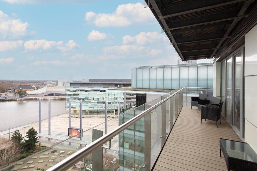 Stylish Mediacity 2Bed, Sleeps 6, Amazing Views Manchester Zewnętrze zdjęcie