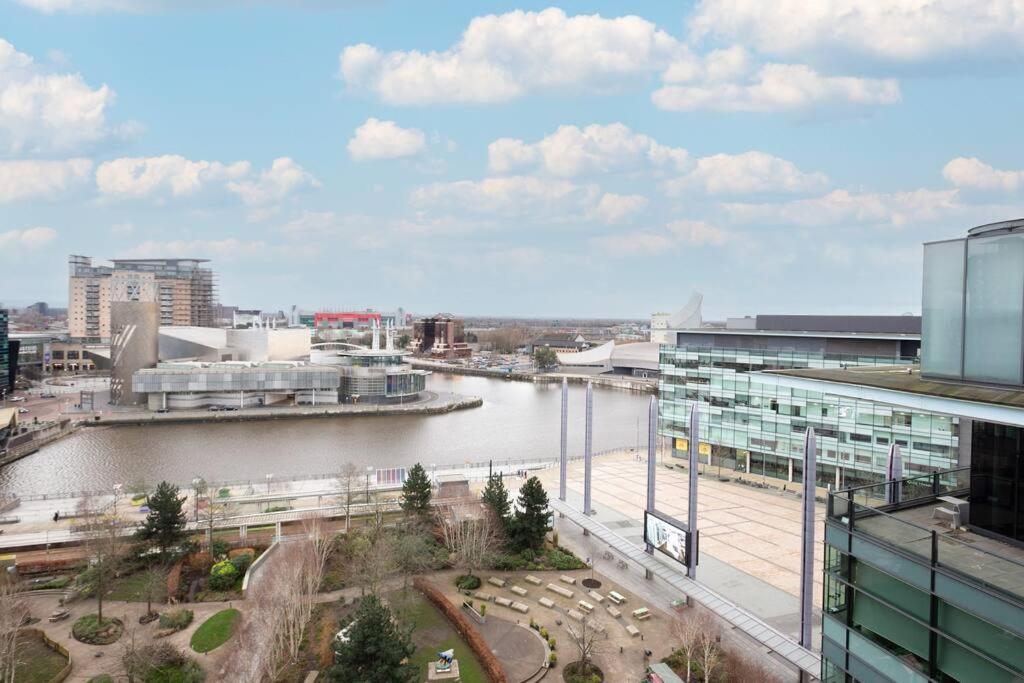 Stylish Mediacity 2Bed, Sleeps 6, Amazing Views Manchester Zewnętrze zdjęcie