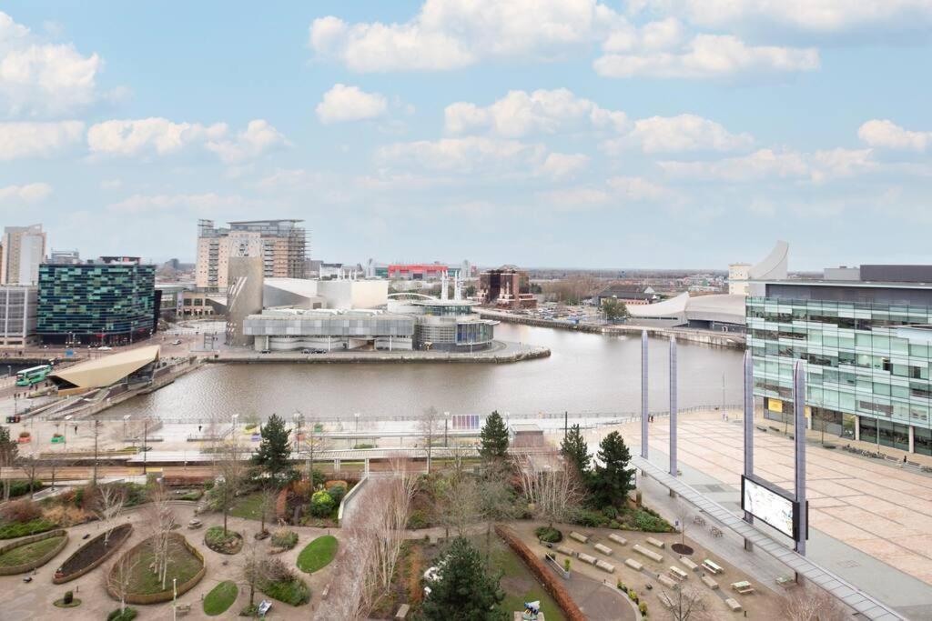 Stylish Mediacity 2Bed, Sleeps 6, Amazing Views Manchester Zewnętrze zdjęcie